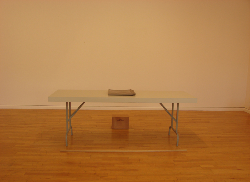 image du titre TABLE AUX FANTÔMES
