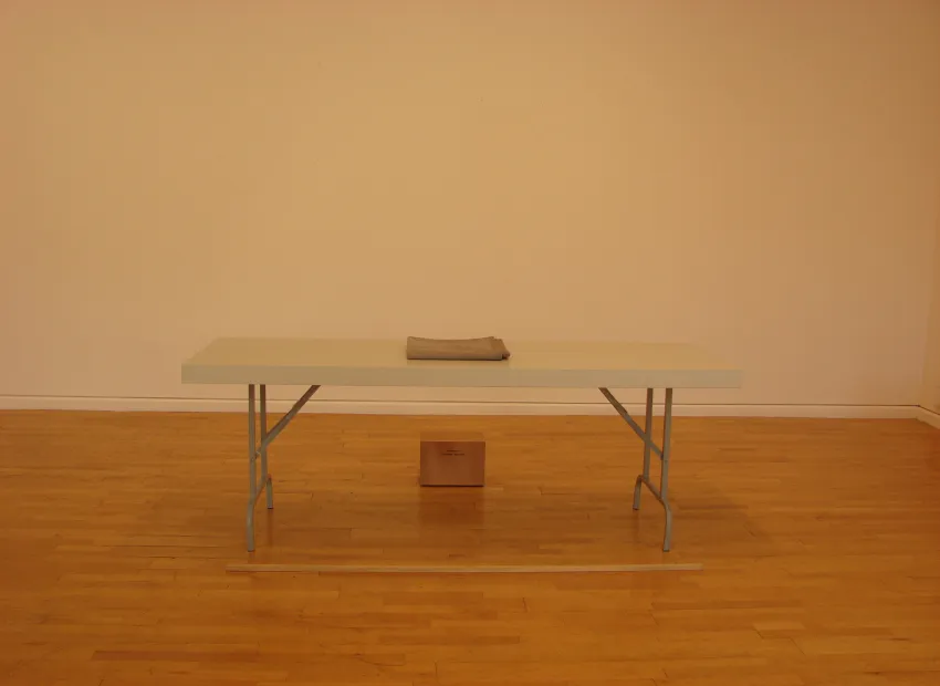 image du titre TABLE AUX FANTÔMES