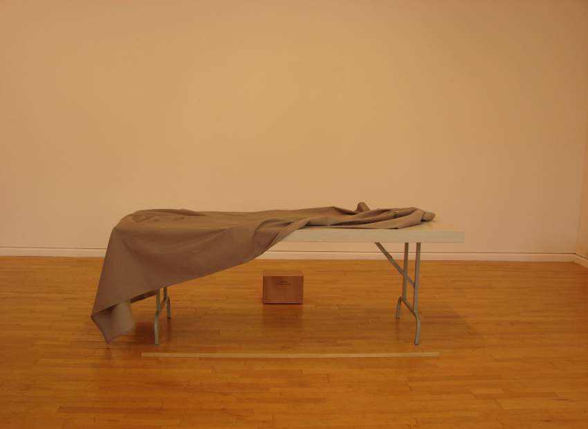image du titre TABLE AUX FANTÔMES
