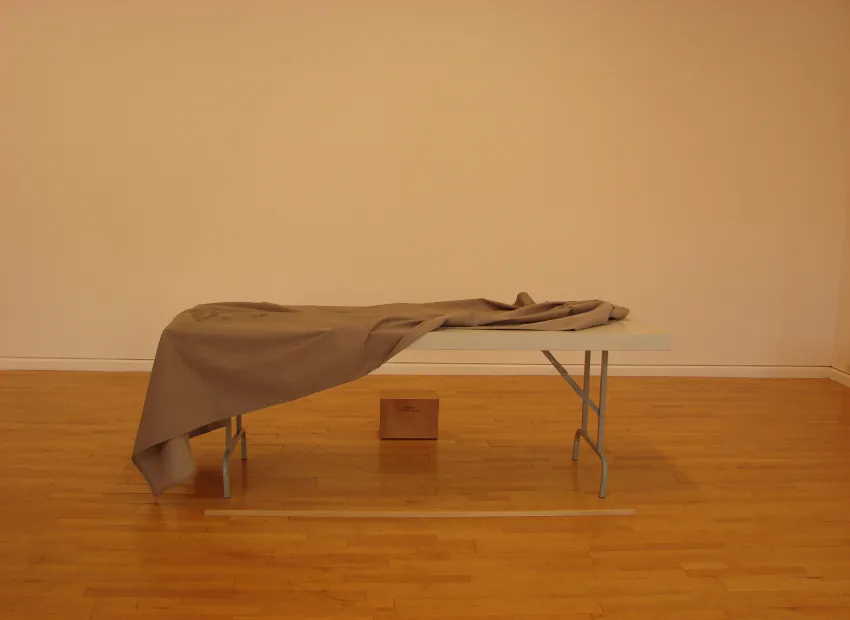 image du titre TABLE AUX FANTÔMES