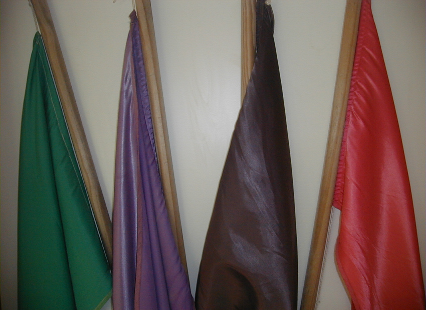 image du titre ARMOIRE À DRAPEAUX