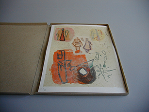 image du titre HUIT FEUILLES COMPOSÉES