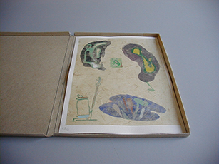 image du titre HUIT FEUILLES COMPOSÉES