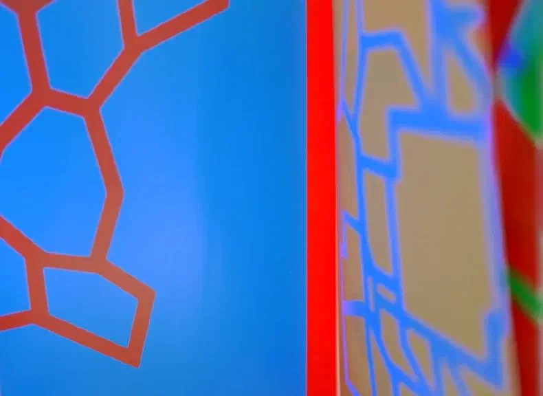 image du titre RESTE PAR AILLEURS